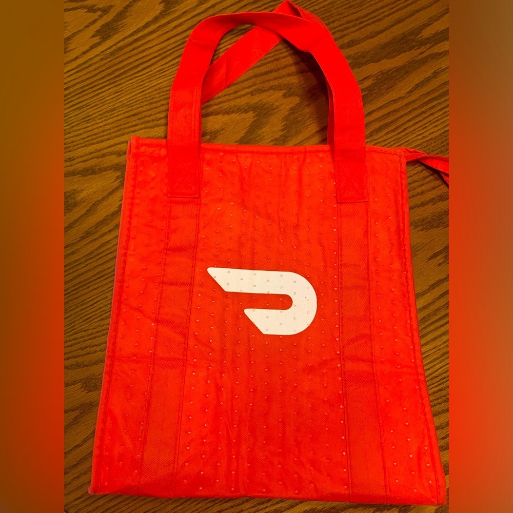 Doordash Insulated food, delivery bag or takeout zip up tote make extra money